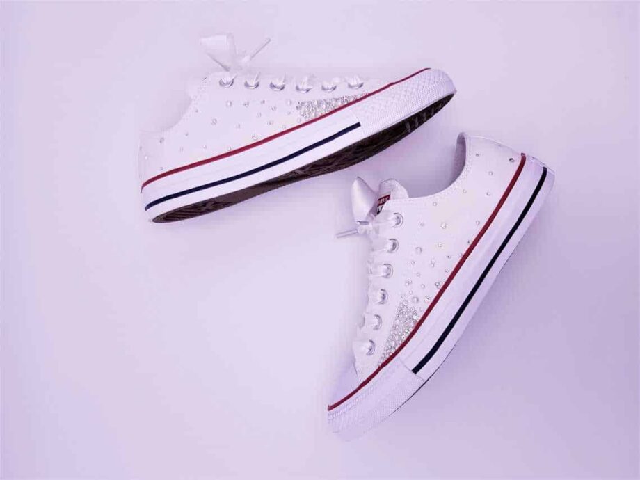 The Converse Pearl Galaxy is the perfect personalised shoe for your wedding. They are personalised with a subtle mix of Swarovski rhinestones and pearls and topped with a pair of satin laces.