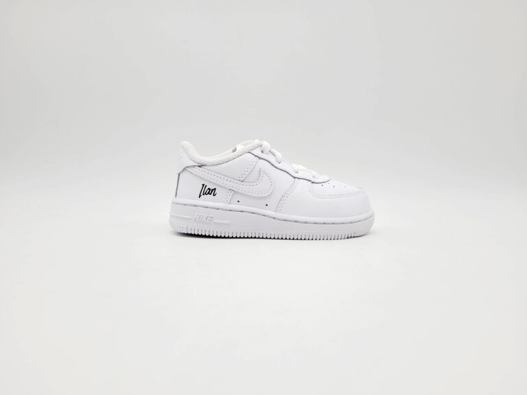 Double G Customs propose des chaussures personnalisées avec le prénom de votre enfant : les Nike air force 1 prénom kids