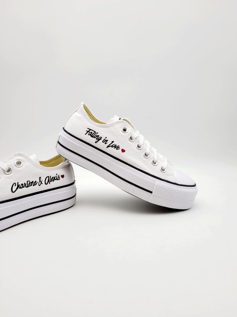 Personalized shoes for your civil wedding