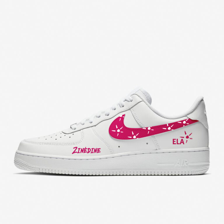 Les couleurs de l'association ELA et le prénom de votre choix sur les Nike air force one