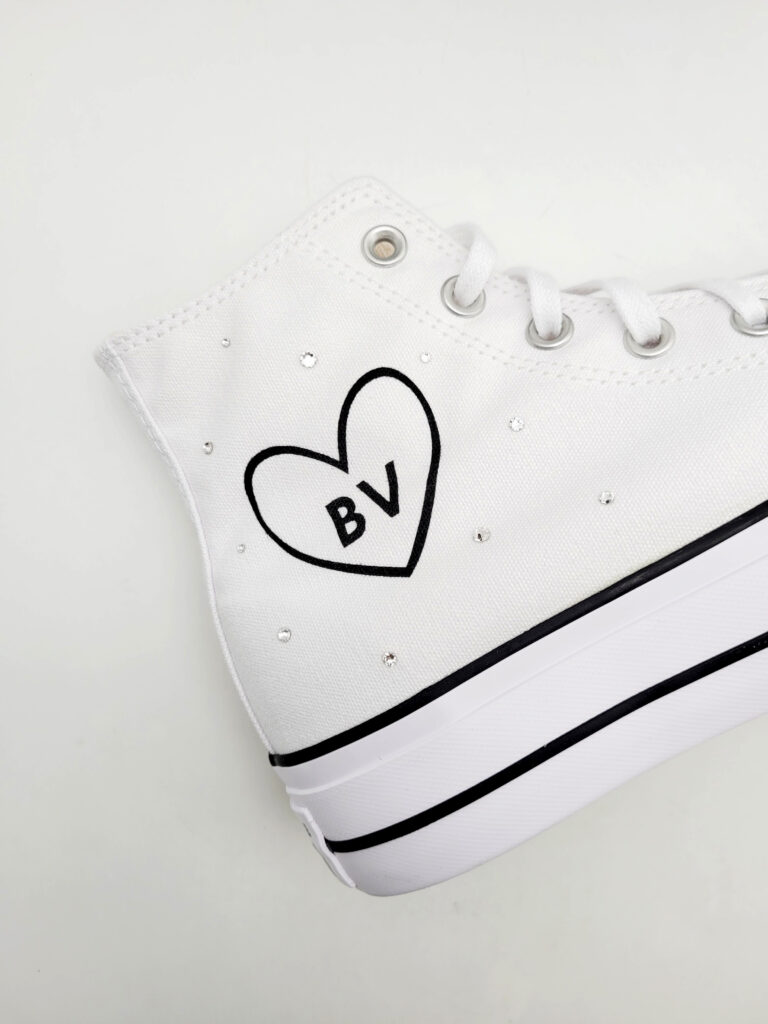 Your initials in a heart to enhance your wedding shoes