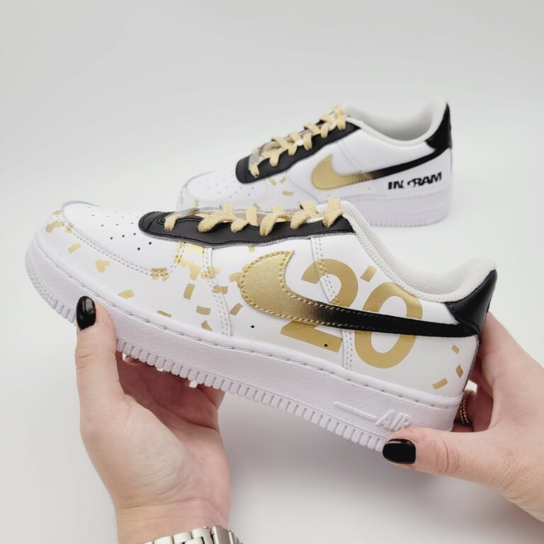 Sapatos personalizados para o 20º aniversário de uma empresa