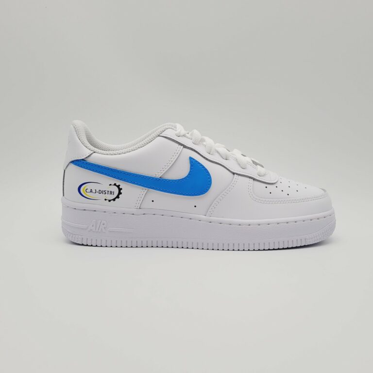 Ténis Nike AF1 personalizados para uma empresa.